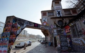 image street-art les basiques parisiens huitième