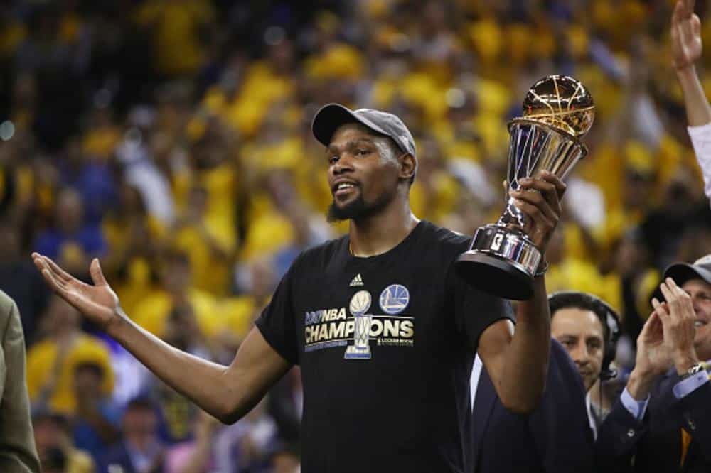 image kevin durant champion mvp des finals 2017