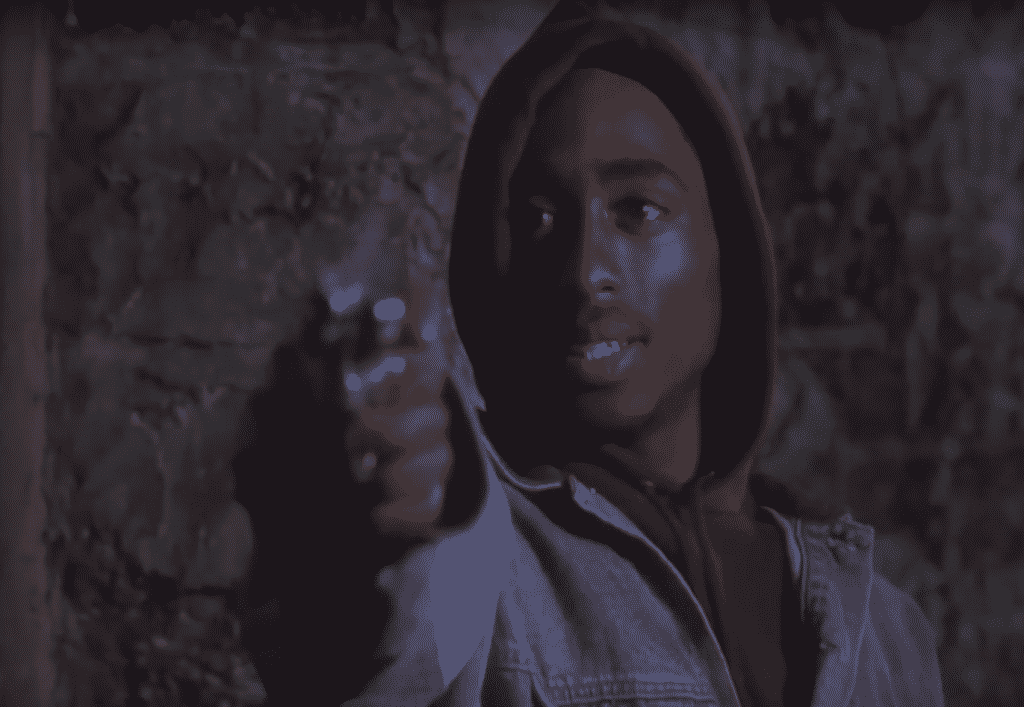 image tupac juice film 1992 gun