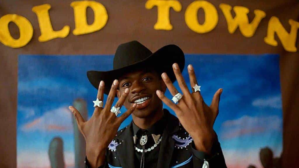 Lil Nas X rentre encore un peu plus dans l'histoire avec son tube "Old Town Road"