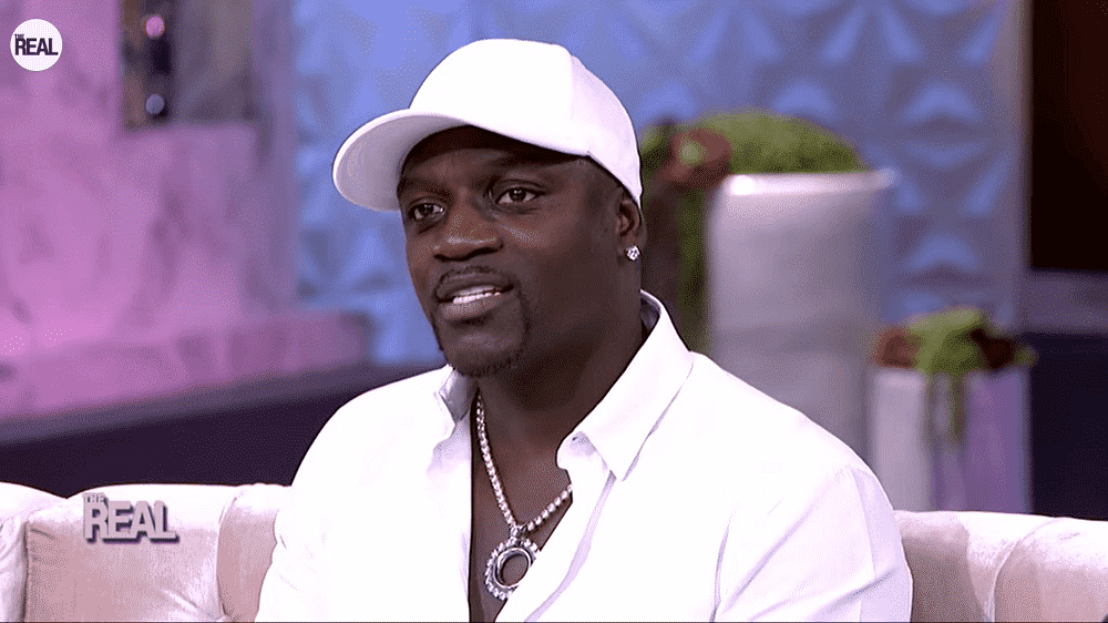 Akon face à Kanye West lors des élections présidentielles de 2024 Hip