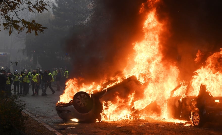 Quand la france brûle manifestations gilets jaunes