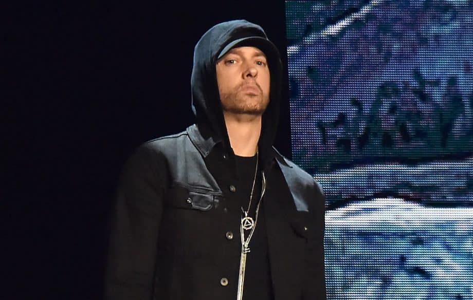 Eminem charbonne en studio en ce moment même