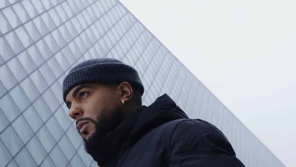 Killian Alaari sublime sa vision de la ville dans le clip de "City"