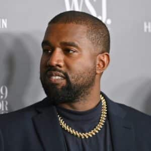 Kanye West accusé de plagier le logo de Wallmart