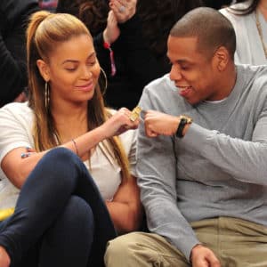 Jay-z & Beyonce lors d'un match NBA