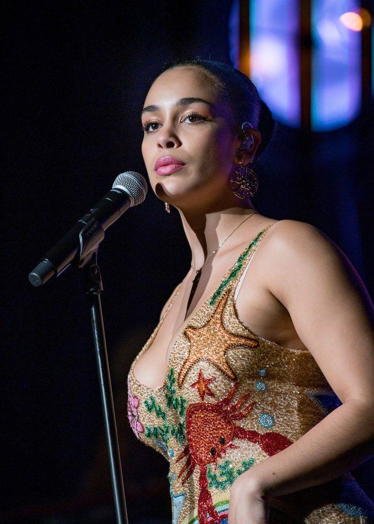 Jorja Smith fait son retour avec gone et annonce un nouvel album