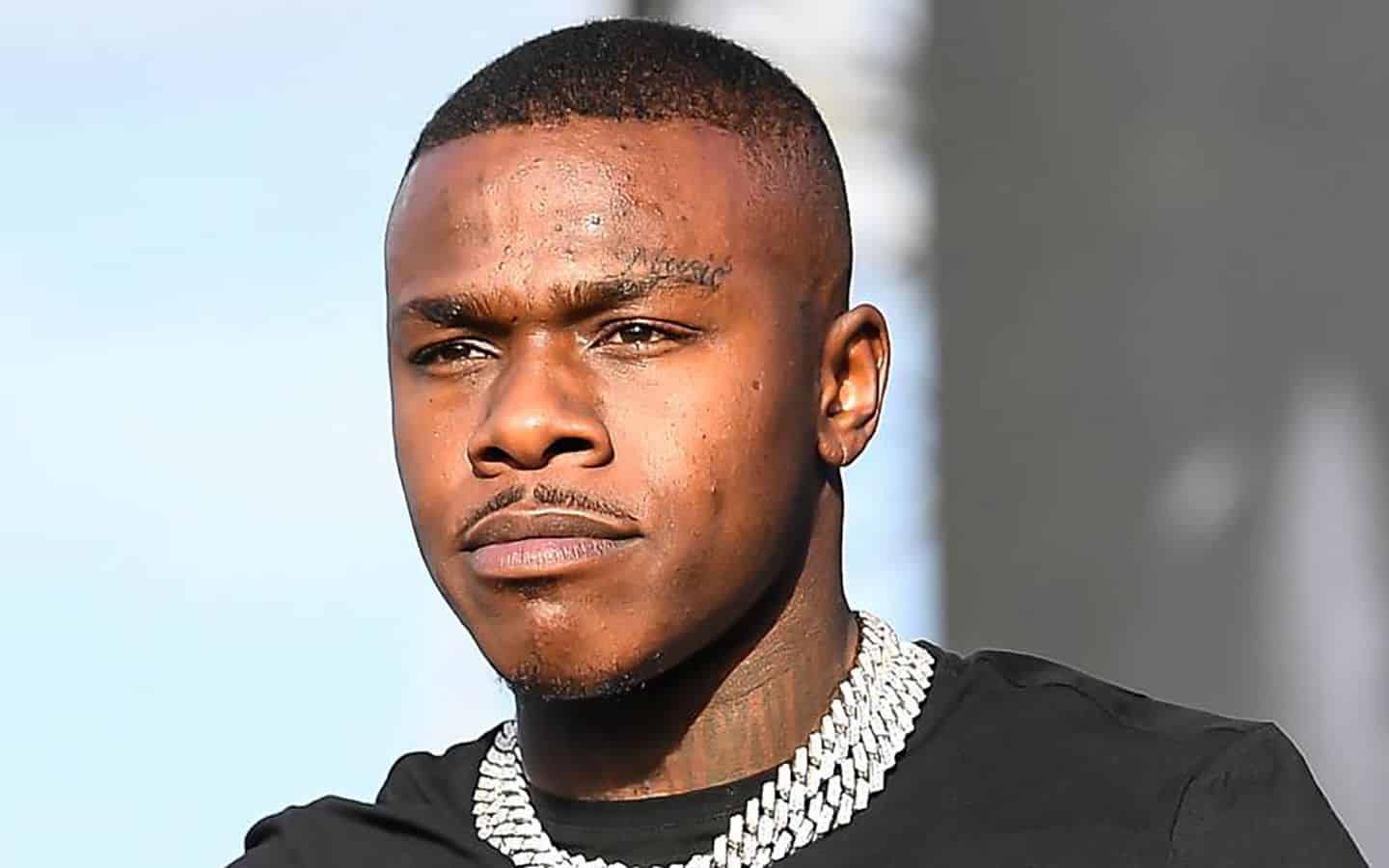 DaBaby et son équipe attaquent le frère de DaniLeigh au bowling