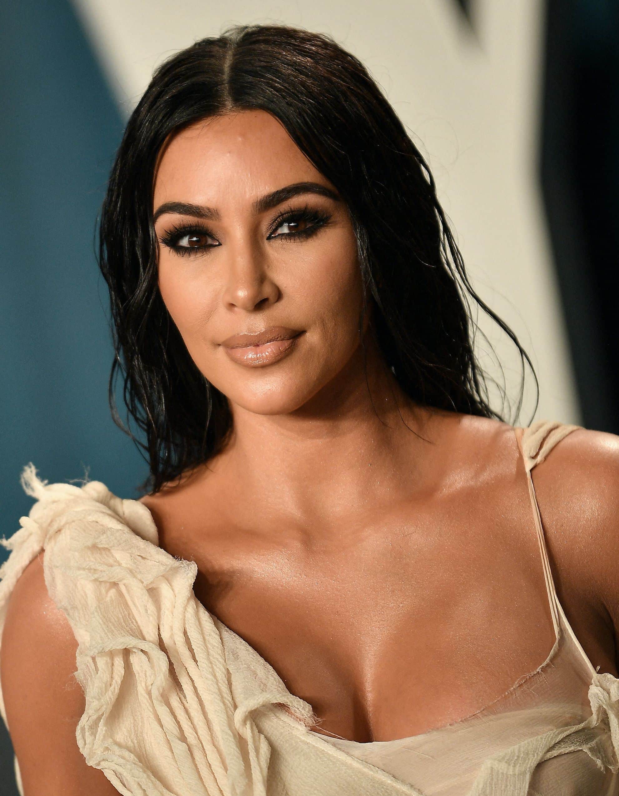 Kim Kardsahian en a assez des accusations de montage