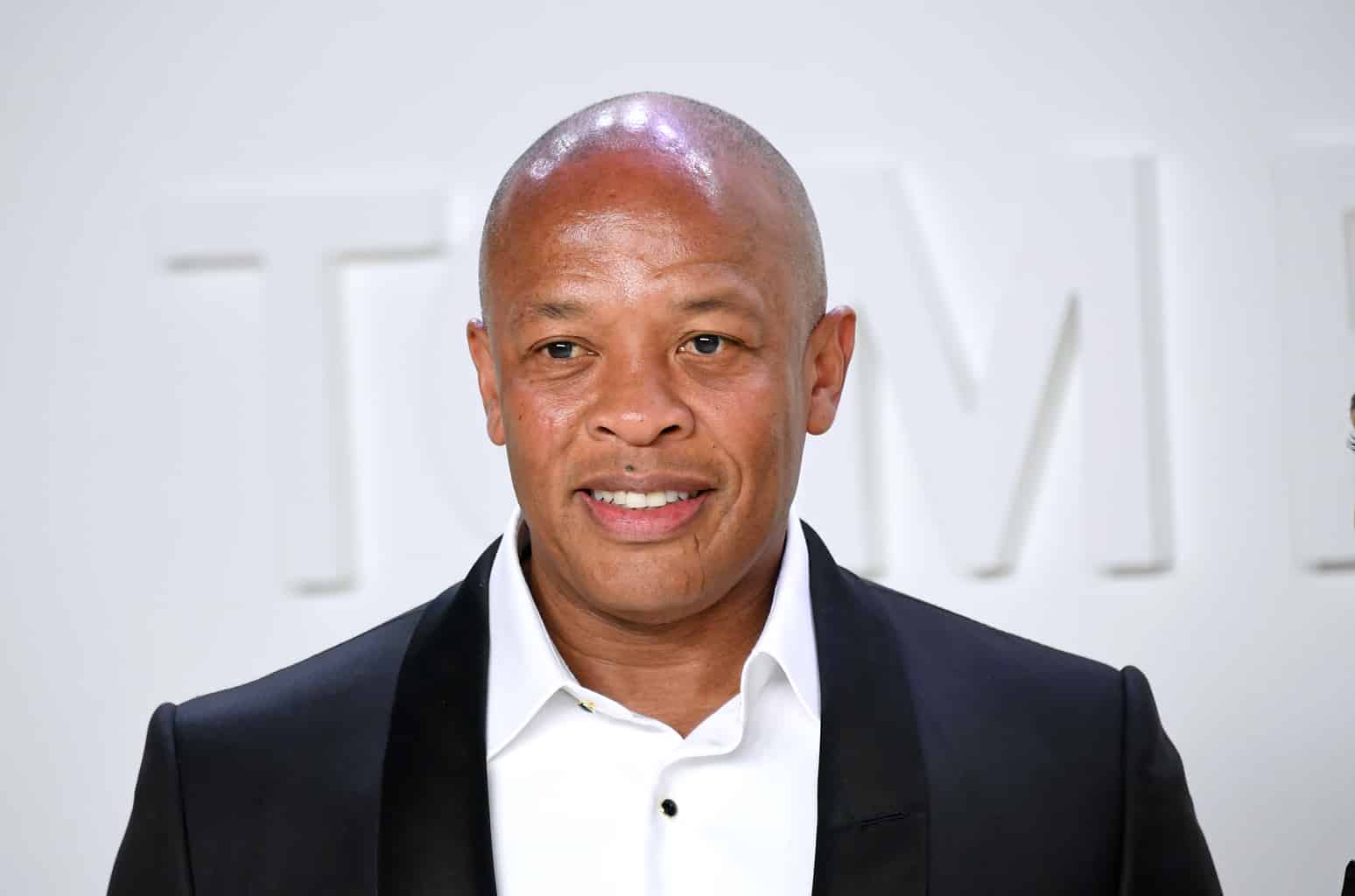 Tripp Mickle explique comment Dr. Dre a perdu 200 millions de dollars après la fuite de l’accord Apple et Beats