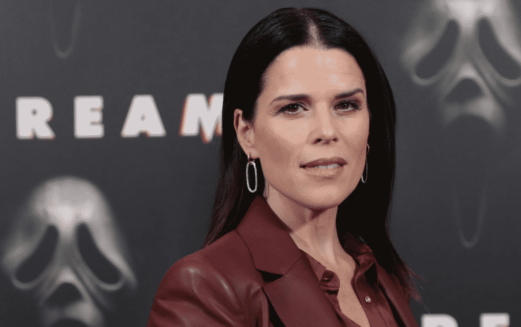 Neve-Campbell-The-Weeknd-Dawn-FM