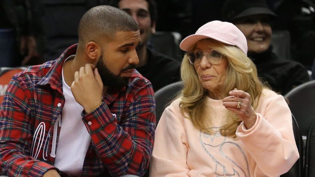 Drake-partage-moment-mere-collaboration-Bad-Bunny