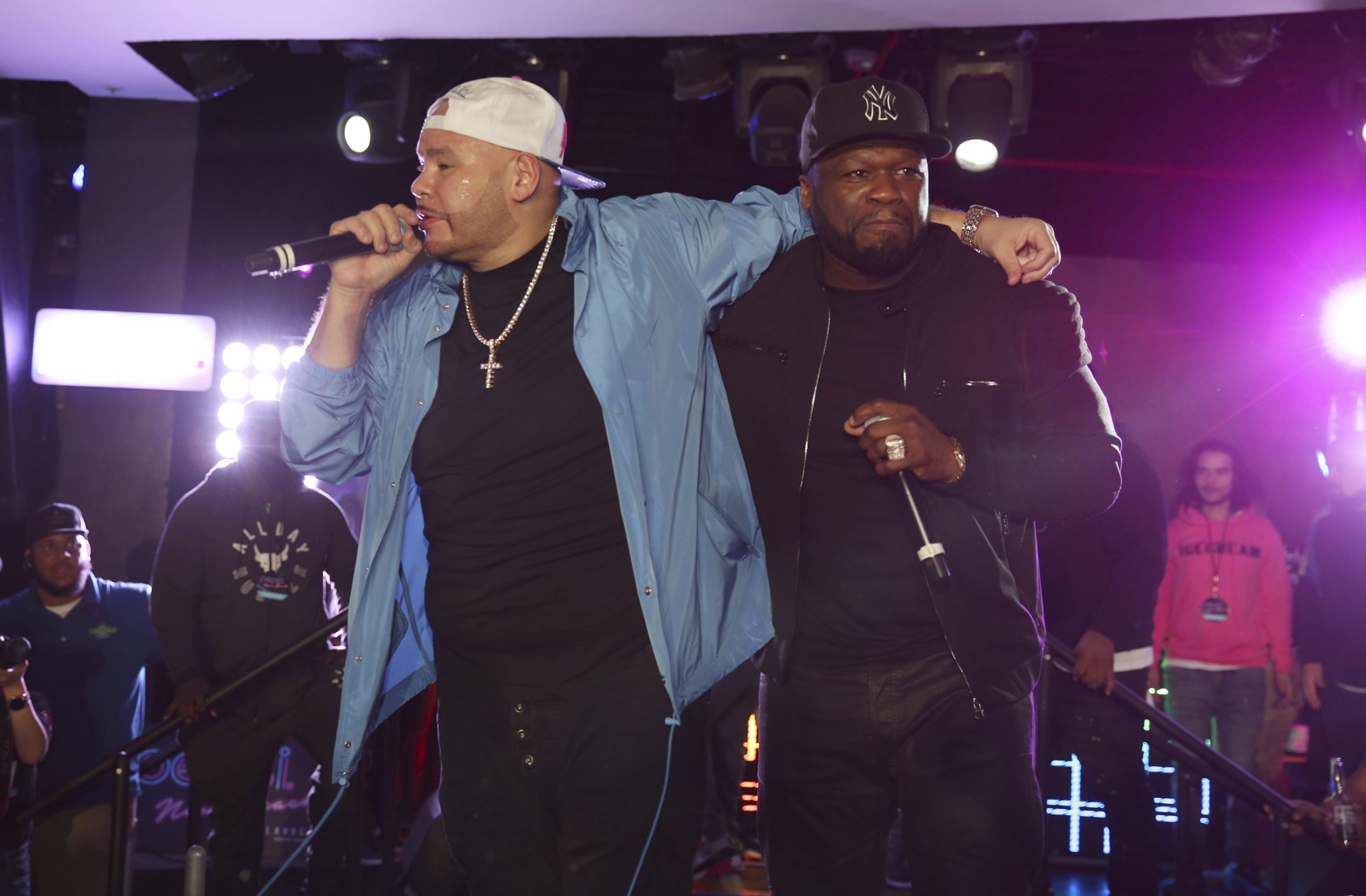 50 Cent fait monter Fat Joe sur scène pour sa tournée à Brooklyn