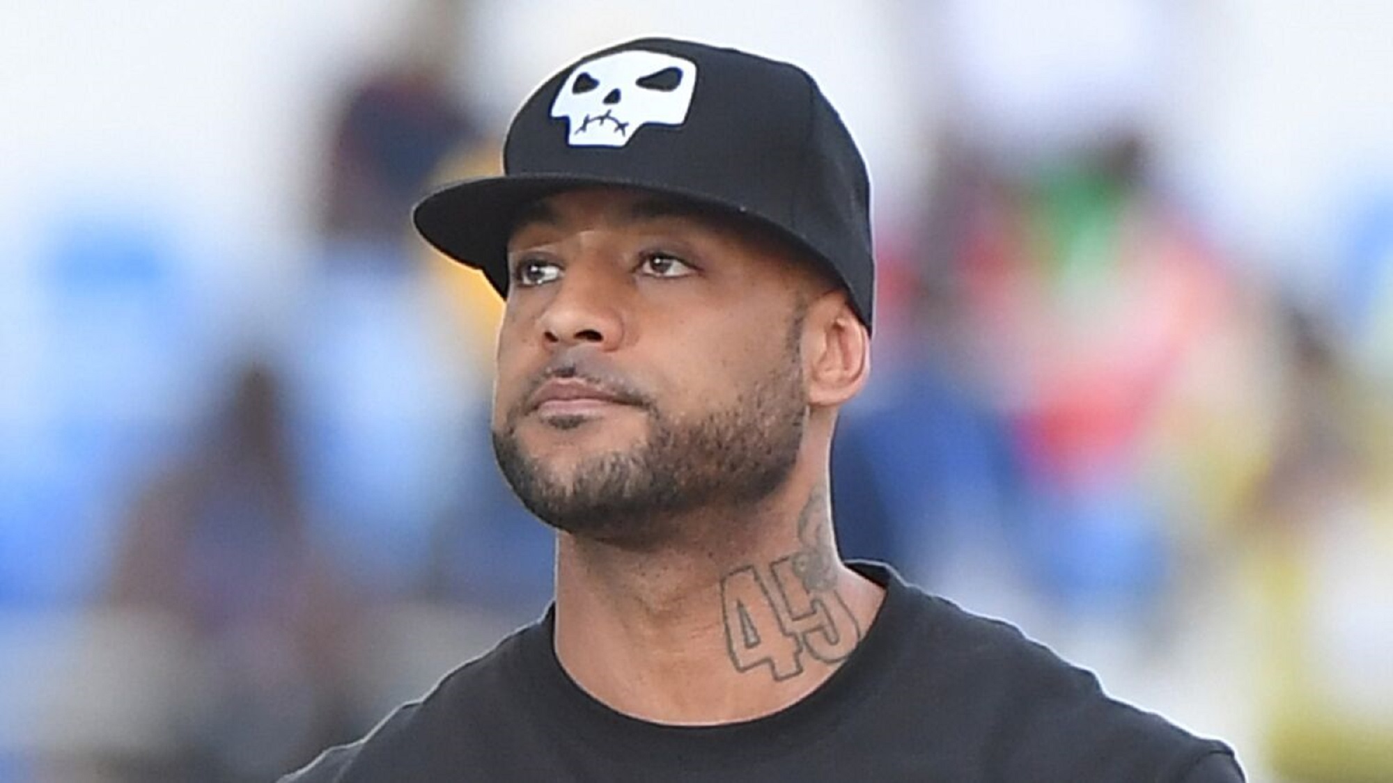 Booba pose un couplet écrit par un fan et lance un challenge pour le titre A la fin