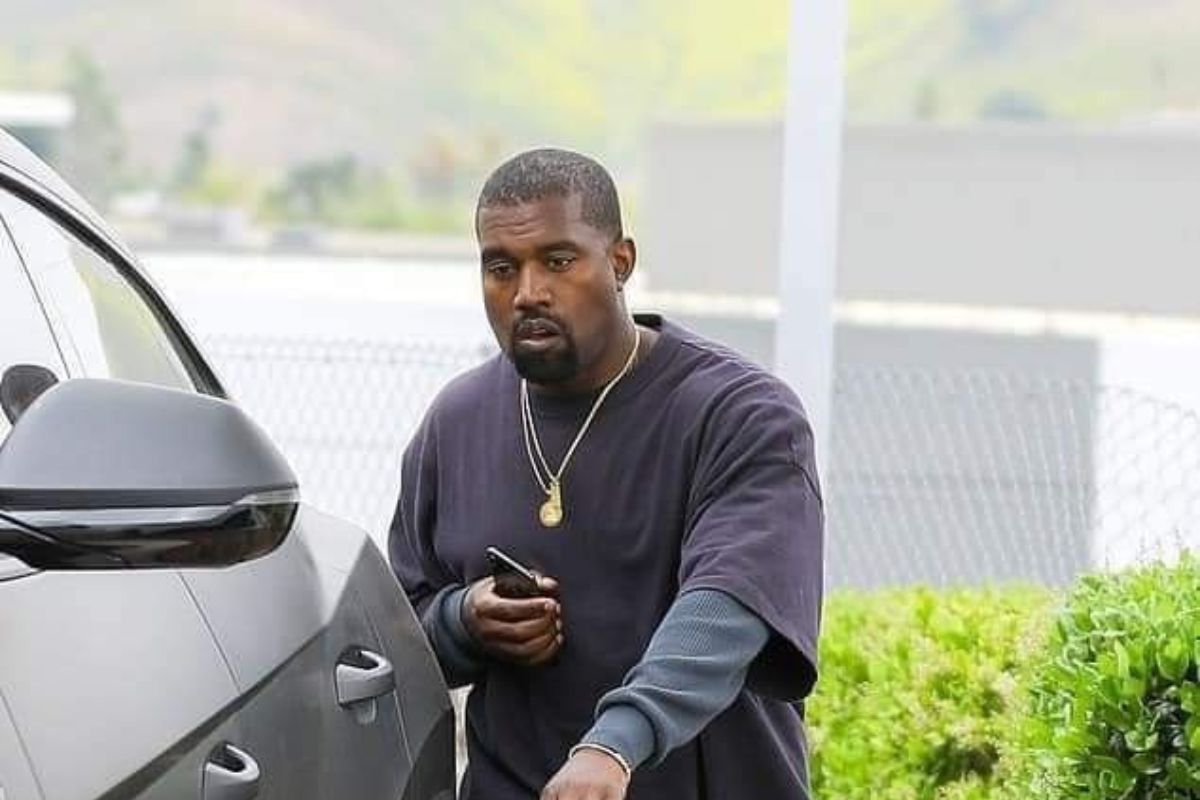 Kanye West se lance dans l’univers des médias avec Yews