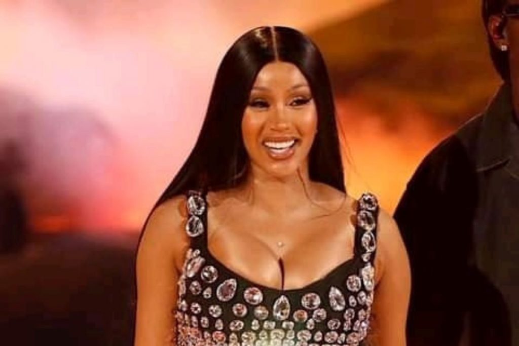 Cardi B grossesse en danger