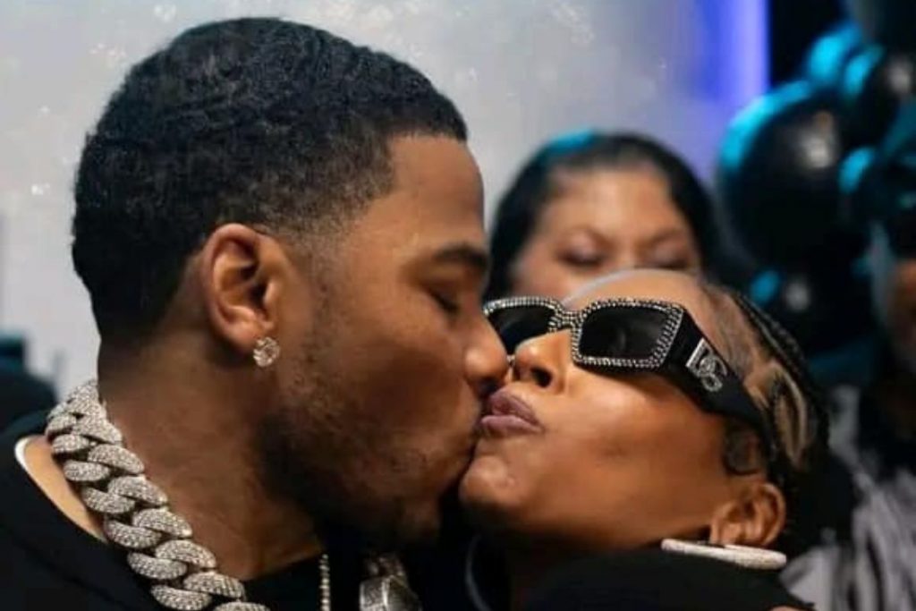 Ashanti 44 ans aux côtés de Nelly